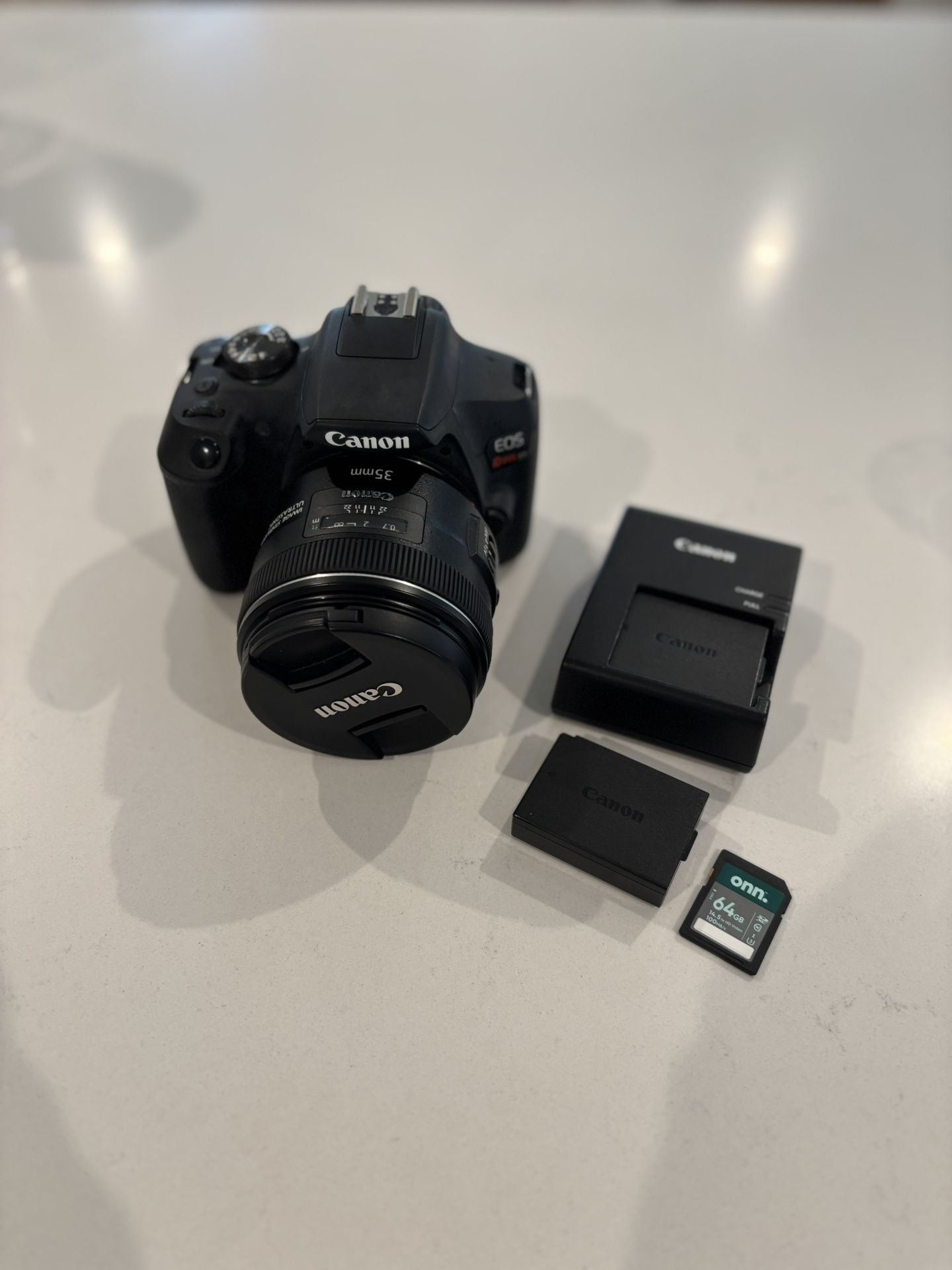 Canon Rebel T7 
