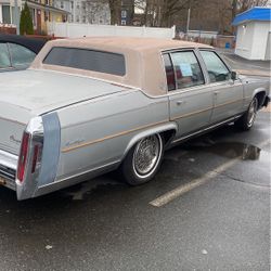 Cadillac. Fleetwood Brougham 1984 