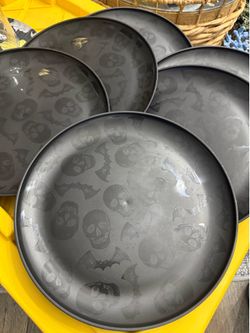 Halloween Plastic Plates