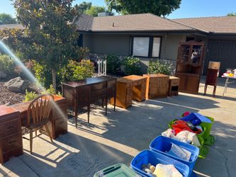 Yard/Moving Sale
