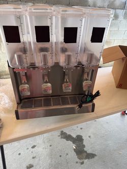 Máquina de aguas frescas
