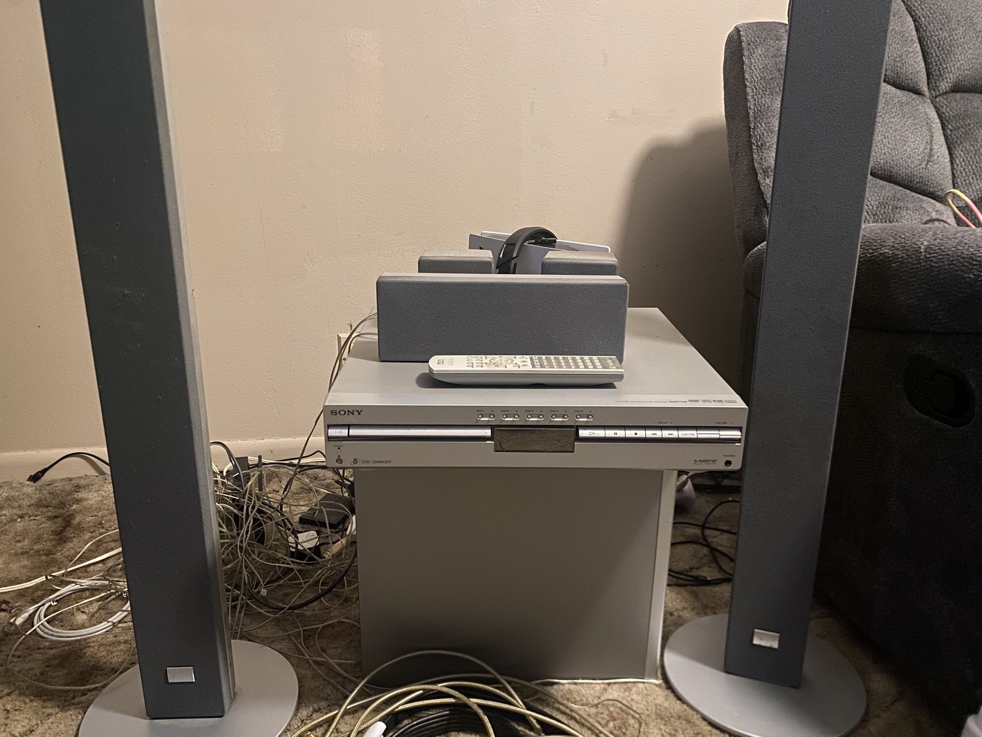 Full sony dvd home theater system Model dav-bc250