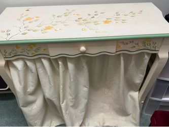 Sewing table