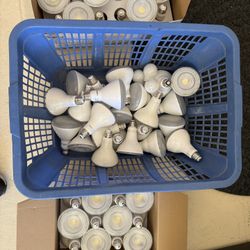 Light Bulbs LED, Recessed Can Flood, Daylight (5000k), Cool White (6000K), (contact info removed) Lumens, Kitchen & Bathroom