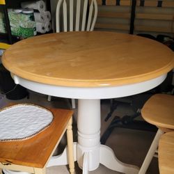 Round Wooden Breakfast Table And 4 Bar Stools