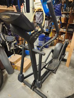Life Fitness crosstrainer