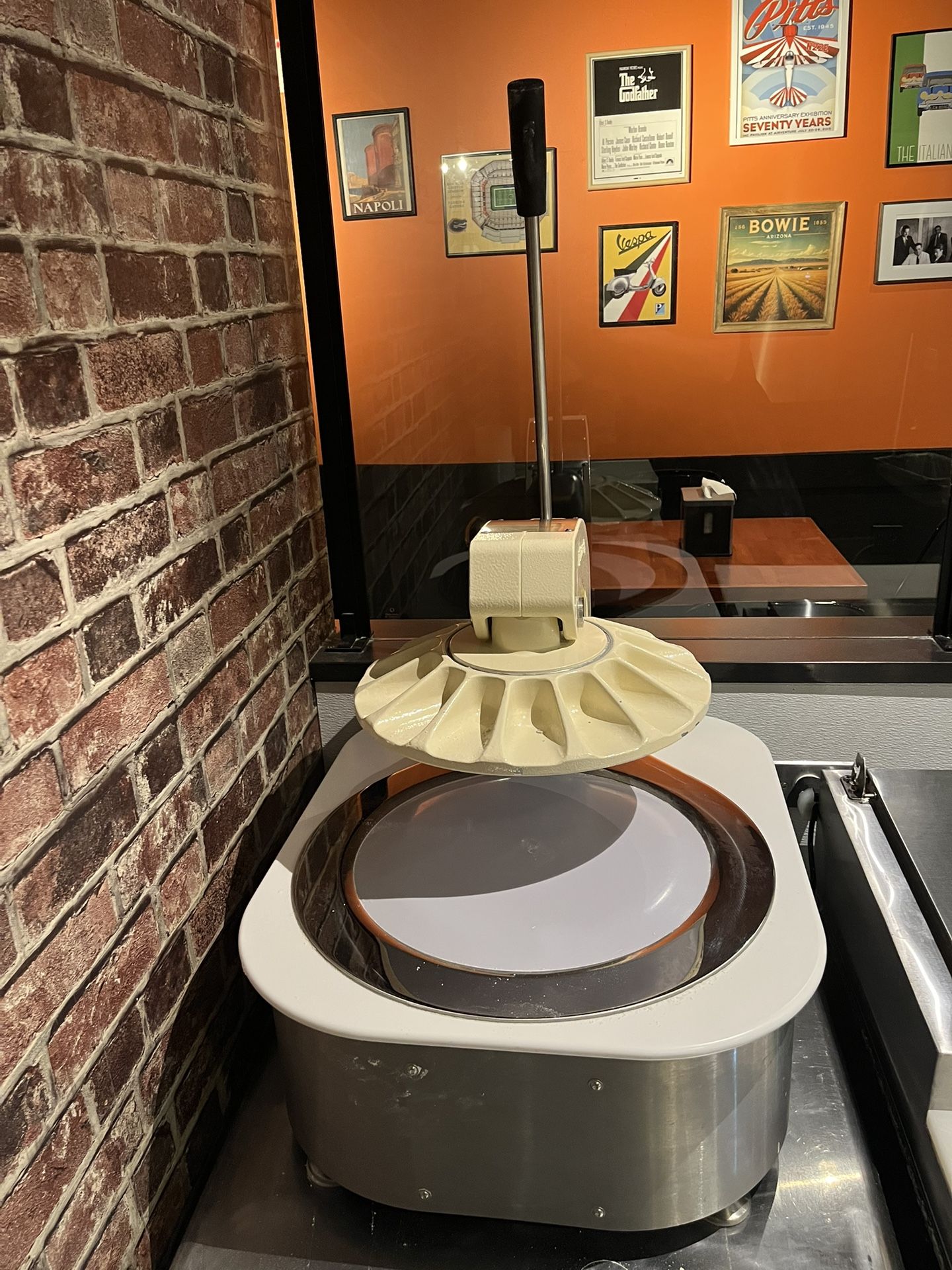 Pizzatella Dough Spinner