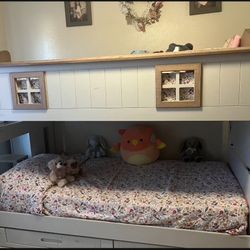Bunk Beds With Latter 