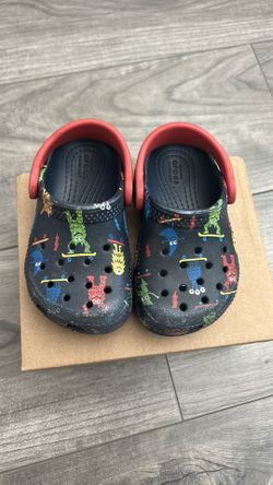 Toddler crocs 6c