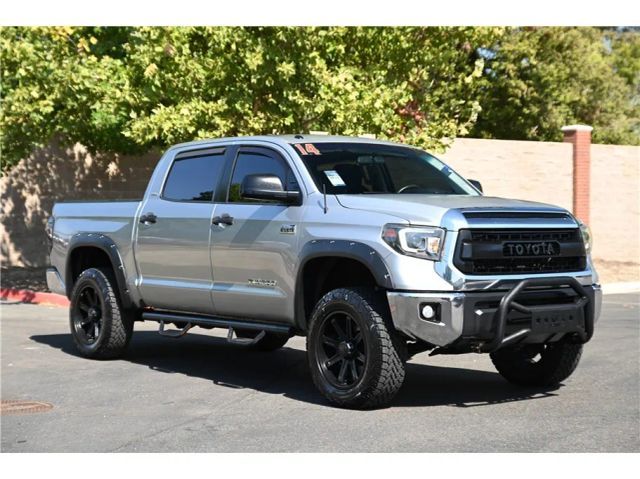 2014 Toyota Tundra CrewMax