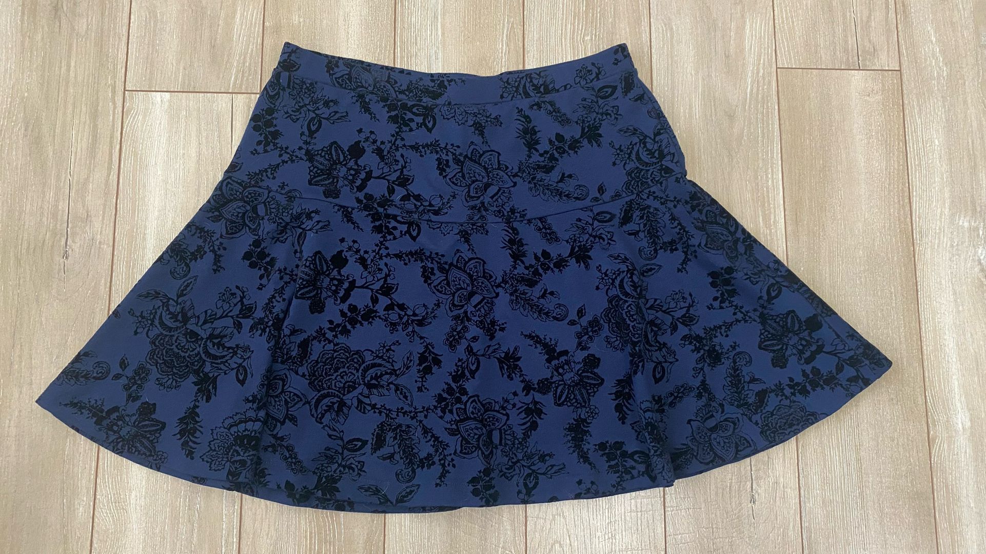 Floral Patterned Blue Skirt