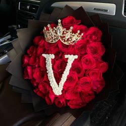 Red Roses Initial Bouquet/Ramo Buchon De Rosas 