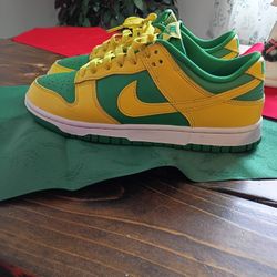 Brazil Nike Dunks 