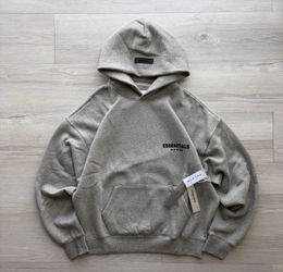 🔥 FEAR OF GOD ESSENTIALS HOODIE – DARK OATMEAL – SIZE MEDIUM (NEW)