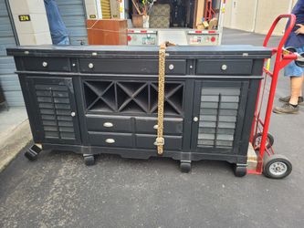 Hutch With Lights