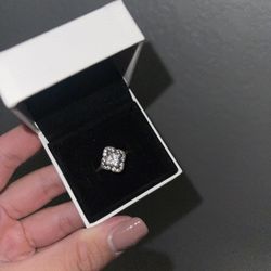 Pandora Ring
