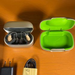 Phonak Audeo L90 Premium Wireless Bundle with Charger