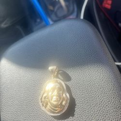 Gold Pendant 