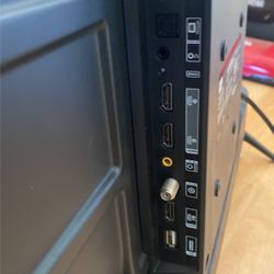 TCL 32” 720P Roku TV
