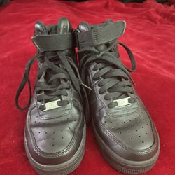 Woman’s Air Force 1