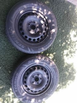 Par de rines y llantas 60x100 de vida originales de Corolla del 03 al 11 buenas condiciones Bolt 5x100  $60 obo