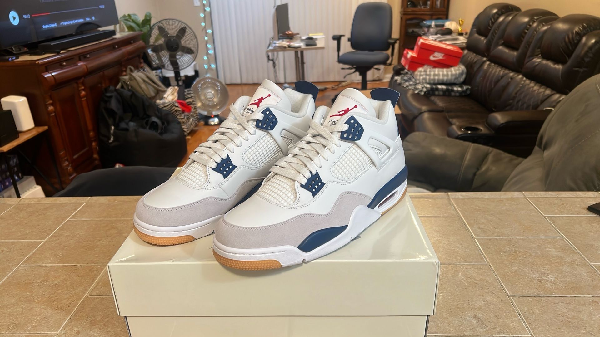 Jordan 4 Retro S/B Navy  Size 12