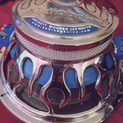 Audiobahn 10-inch Subwoofer Flame Edition AW1051T 300W FREE DELIVERY DEMO PORTLAND VANCOUVE 