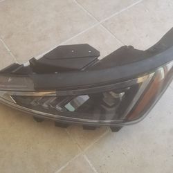 Left Headlamp For 20 Elantra OEM