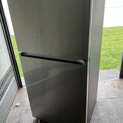 Samsung Freestanding Refrigerator 