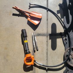 Rivet Buster , 2 Rivet Buster Bits, 2 Clay Spades Bits