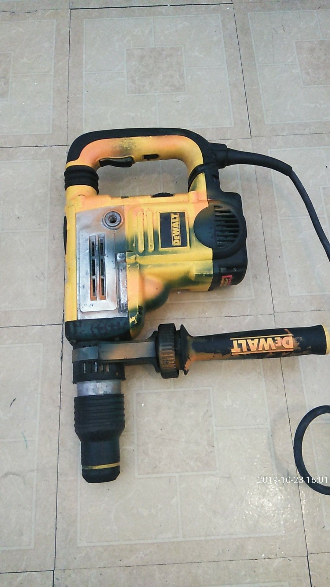 DeWalt Rotary hammer chiping drill 1"3/4