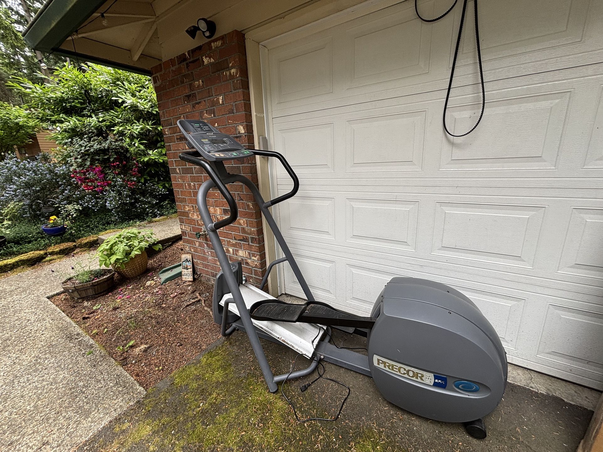 Precor Elliptical Exercise Machine