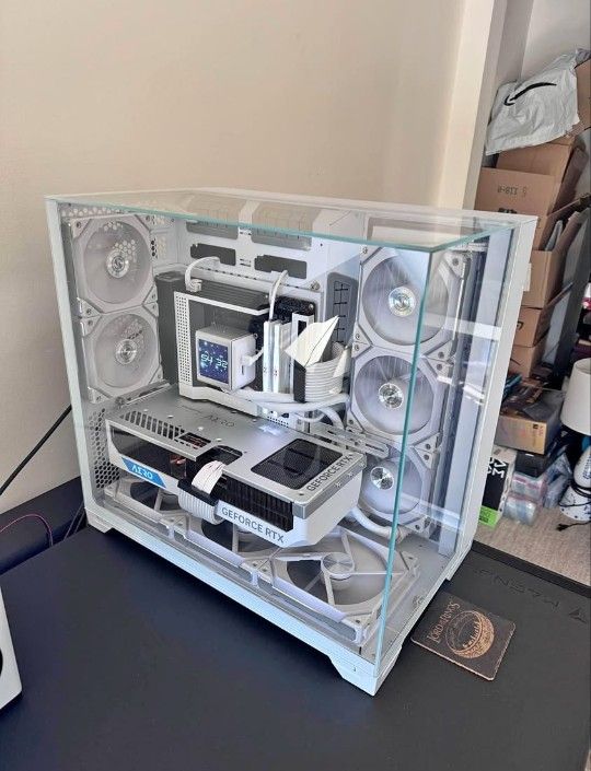 High end custom gaming PC 4080 super 7800x3d