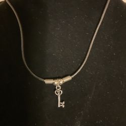 Leather Necklace(choker) With Silver Key Pendant 