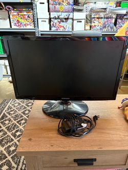 Samsung 27” LED Monitor