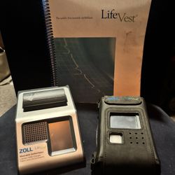 Zoll Life Vest 4000 Wearable Cardioverter Defibrillator with Battery and Charger