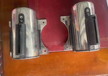 Wall Mount Belt Barrier