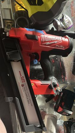Milwaukee Fuel Cordless Framing Nailer