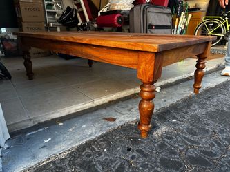 Solid Acacai Wood Coffee Table with Turned Legs