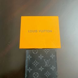 Louis Vuitton Black Monogram Men’s Wallet 