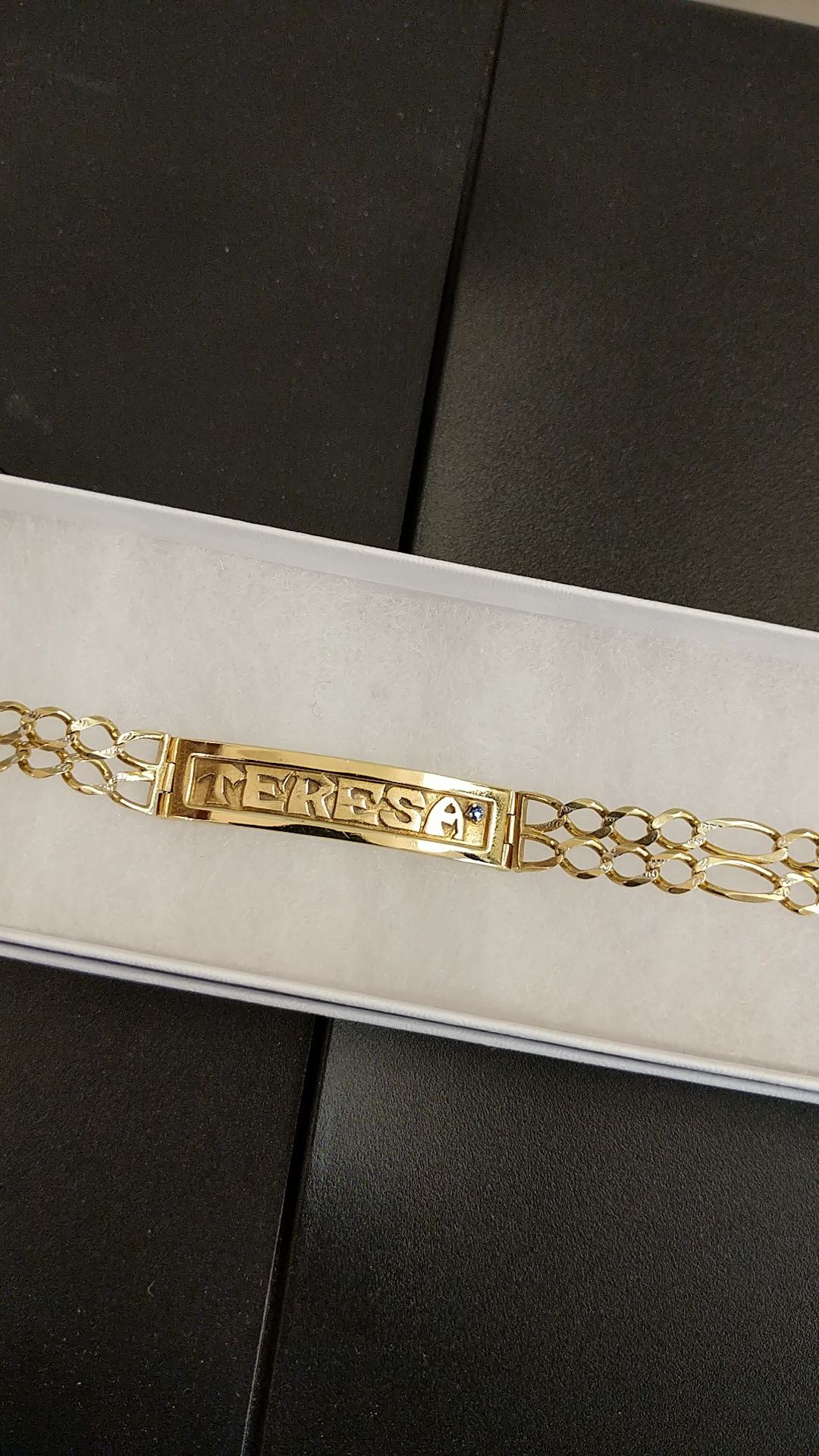 14 k solid gold link Teresa bracelet