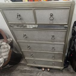 great condition dressers