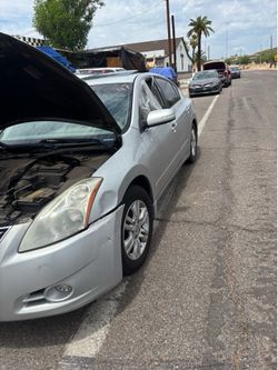 2010 Nissan Altima complete parts car