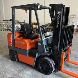 Toyota Forklift 5000 LBS Capacity