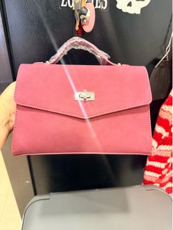 Vanessa Williams crossbody purse.