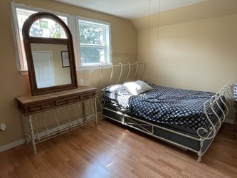 Queen Bed Frame & Dresser Set 