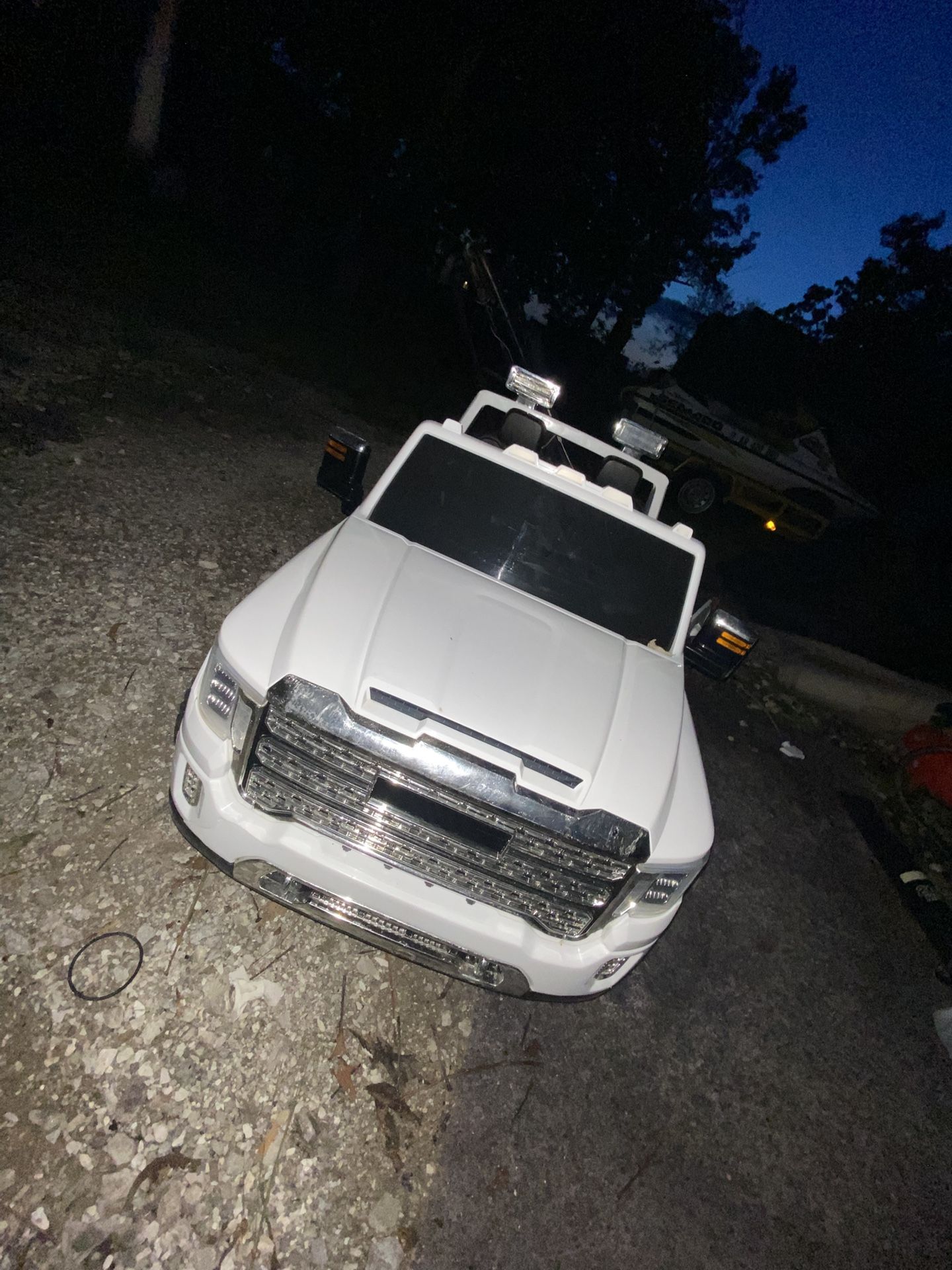 12V GMC Sierra Denali Kids Electric Ride On Truck