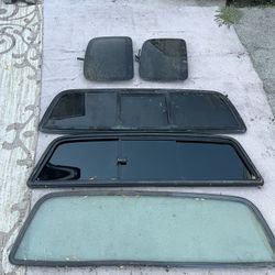 Toyota Tacoma.   Rear. Window 