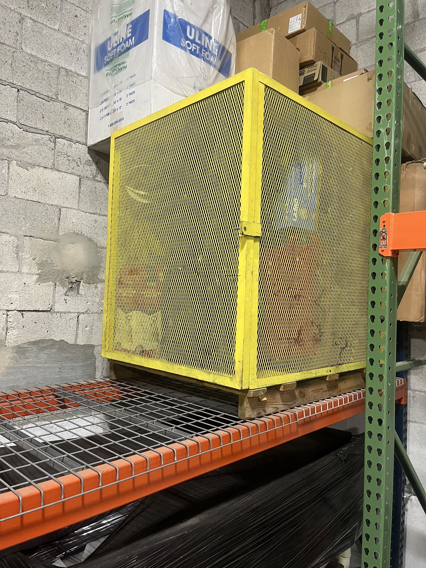 Forklift Tank Cage