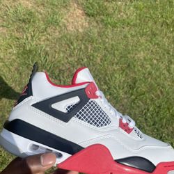 jordan 4 fire red